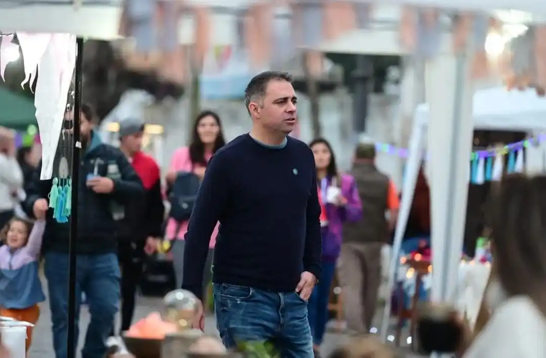 "Es mentira lo que están diciendo": Mauricio Davico aclaró su postura sobre Plaza de Aguas