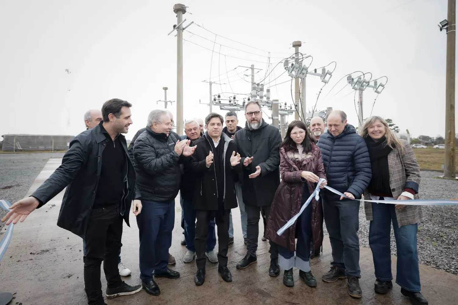 Kicillof encabezó la inauguración formal de una nueva Estación Transformadora Rural en Salto