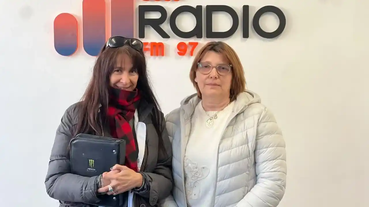 Adriana Bloise y Mariela Ghesla, directora y vicedirectora del CEC 801, en Ecos Radio.