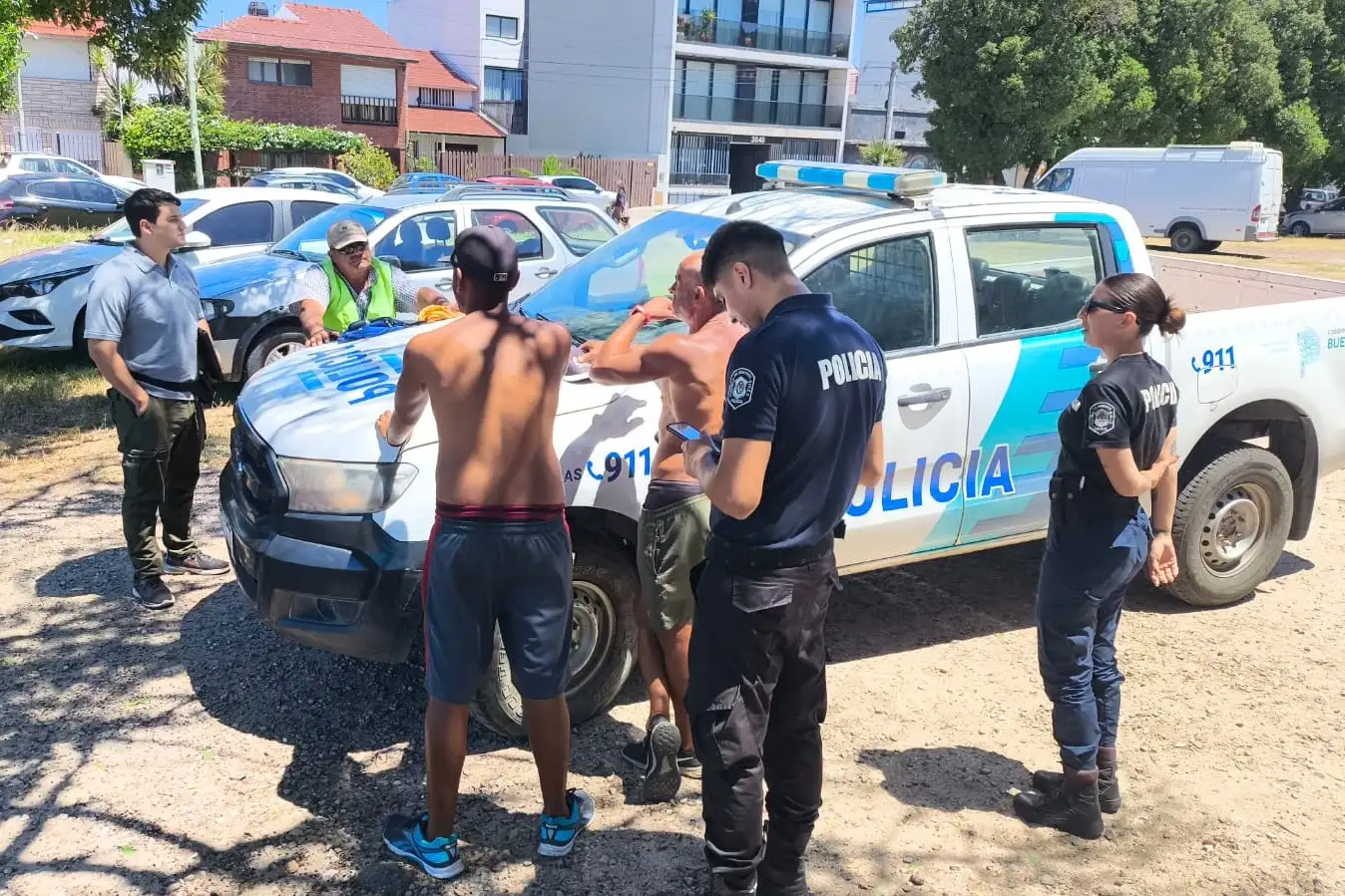 Los sujetos cobraban la estadía de vehículos sin contar con habilitación municipal ni provincial.