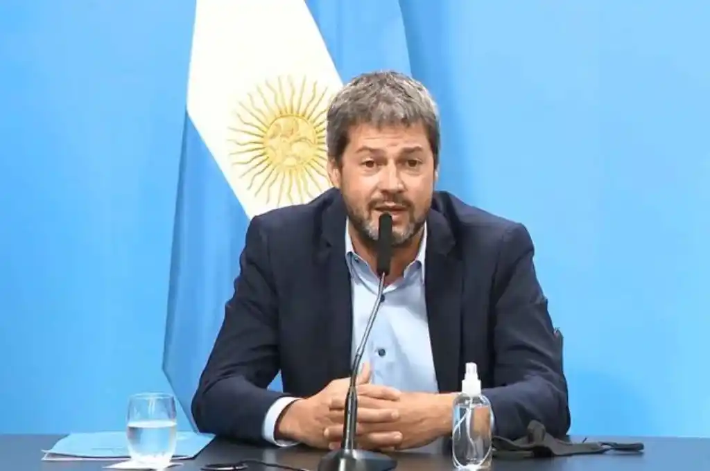 Lammens confirmó que el plantel de River deberá aislarse tras su regreso de EEEU