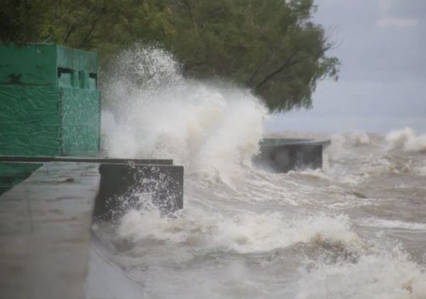 En Ensenada hay al menos 50 evacuados por el temporal: "La situación nos superó", reconoció el intendente Secco