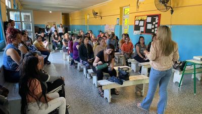 Dictaron un taller para acompañar a las familias en la crianza de sus hijos