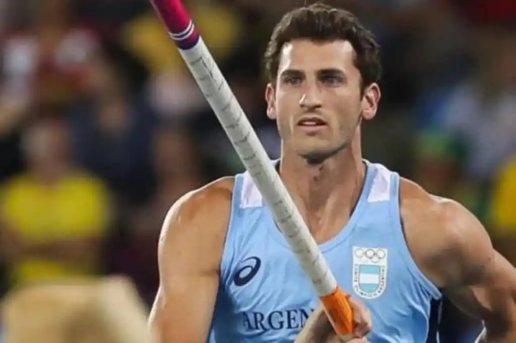 El garrochista ganó la prueba, por quinta vez en su carrera, con una marca de 5,55 metros