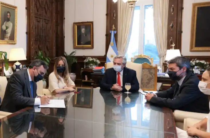 El Gobierno acordó el congelamiento de precios en el sector turístico