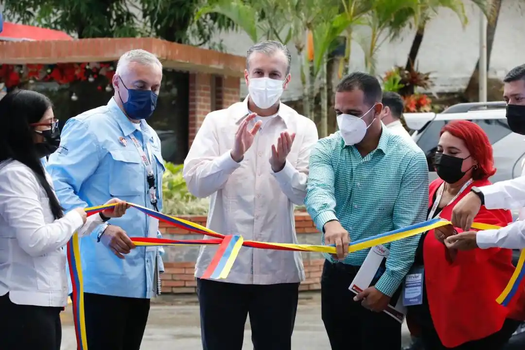 ¡REAPARECIÓ EN PÚBLICO! Tareck El Aissami inaugura la XIV Fitven 2021