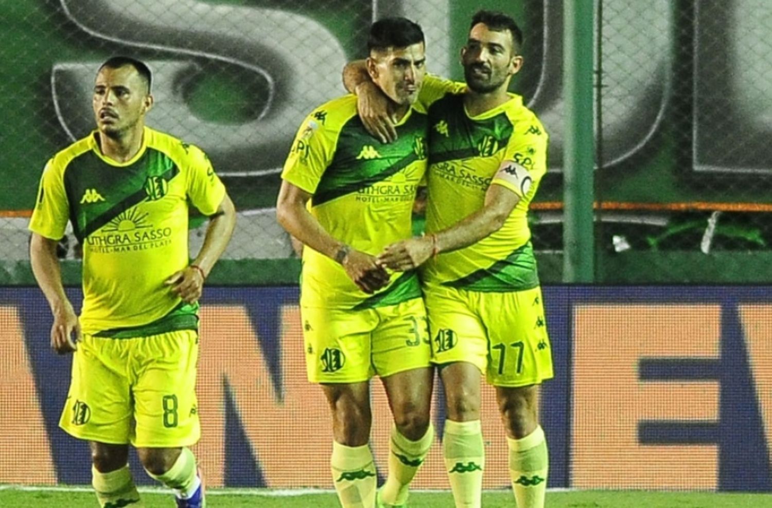 Aldosivi fue efectivo y consiguió un notable triunfo sobre Banfield