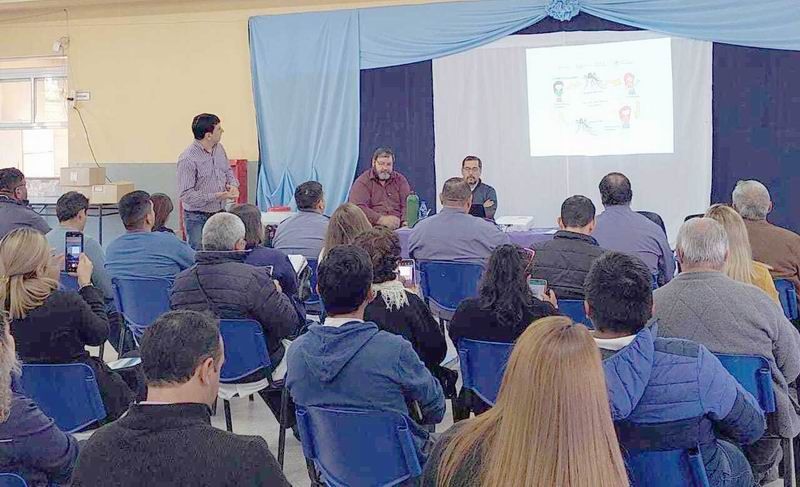Comandante Fontana: definieron nuevas 
acciones contra el dengue y chikunguña