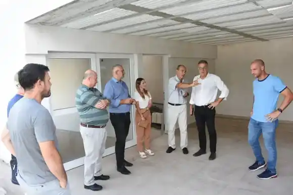 Avanza la obra para climatizar la pileta de Independiente