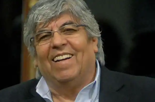 Moyano volvió a recomendar un piso salarial, esta vez del 30%