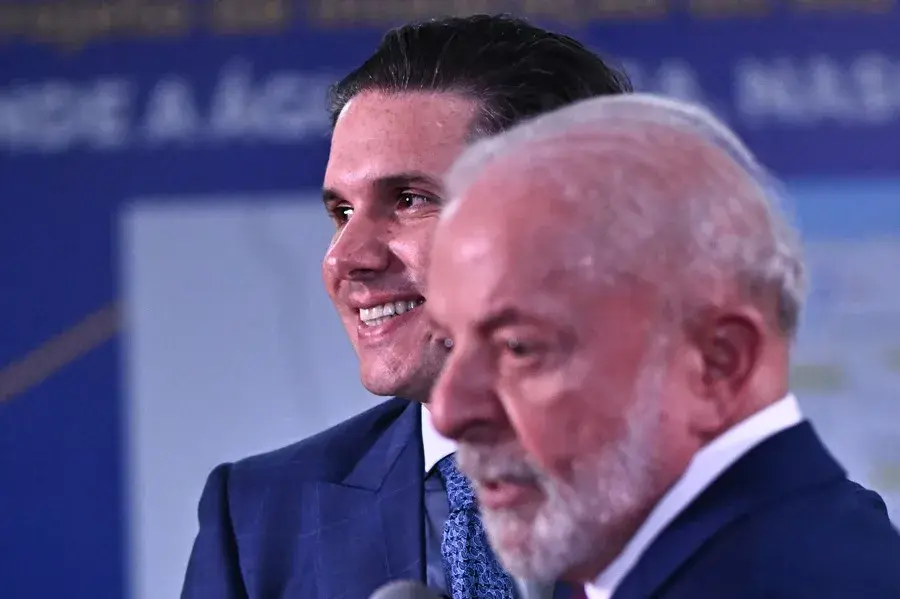Lula se lanza a la carrera presidencial con ventaja en las encuestas. EFE