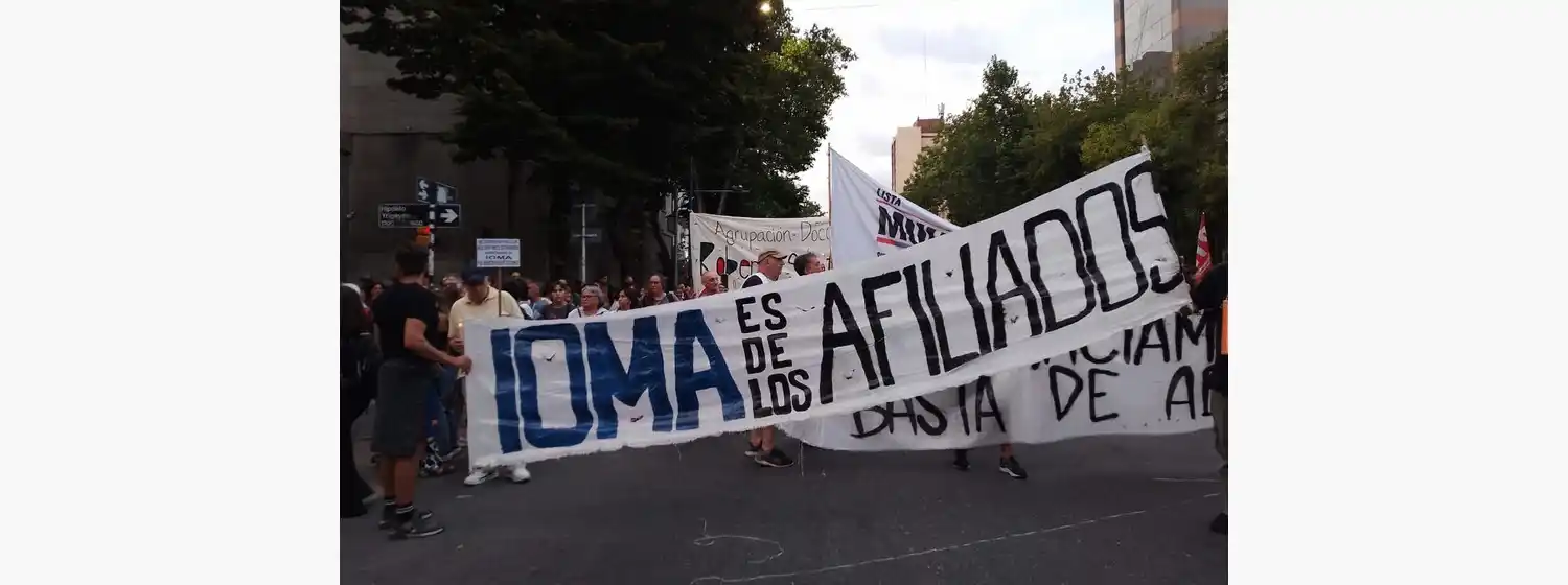 La iniciativa expresa preocupación por las reiteradas dificultades que enfrentan los beneficiarios para acceder a prestaciones médicas en la ciudad.