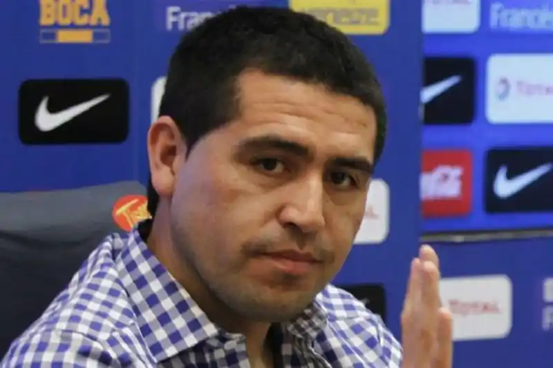 Riquelme: «Cuando estuvo Menem, River ganó un montón de títulos»