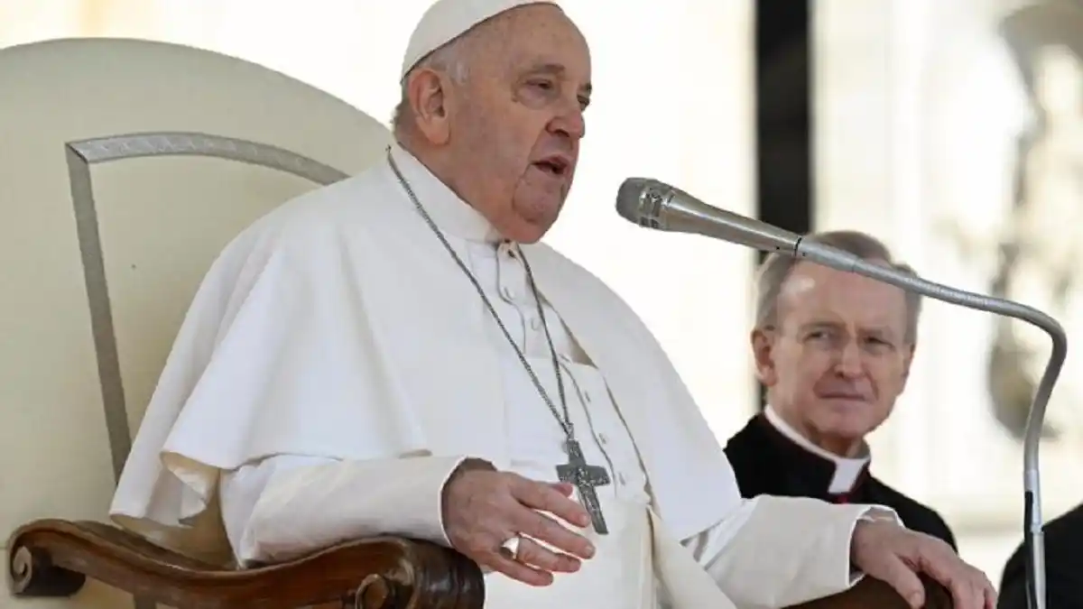 Papa Francisco pide hacer «todos los esfuerzos para negociar» y salir del «horror de la guerra»
