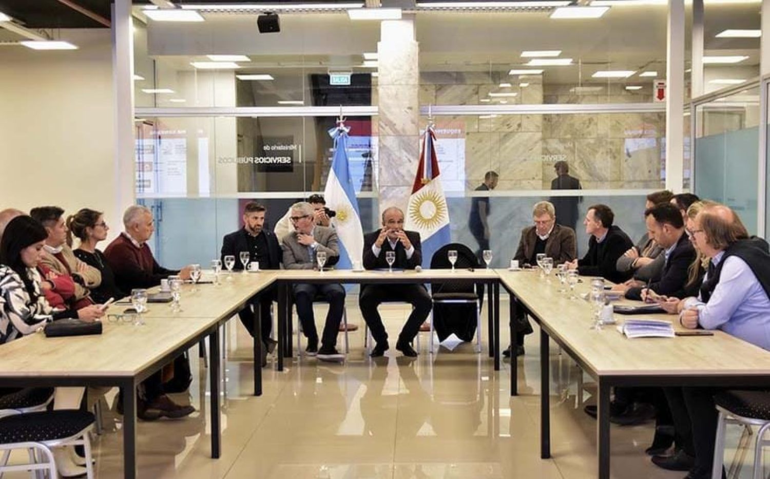 Una delegación santafesina visitó Córdoba y mantuvo un encuentro con autoridades locales para conocer la política de gasificación provincial.