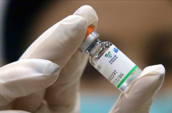 Coronavirus: aterrizó en Ezeiza otro vuelo con más vacunas Sinopharm