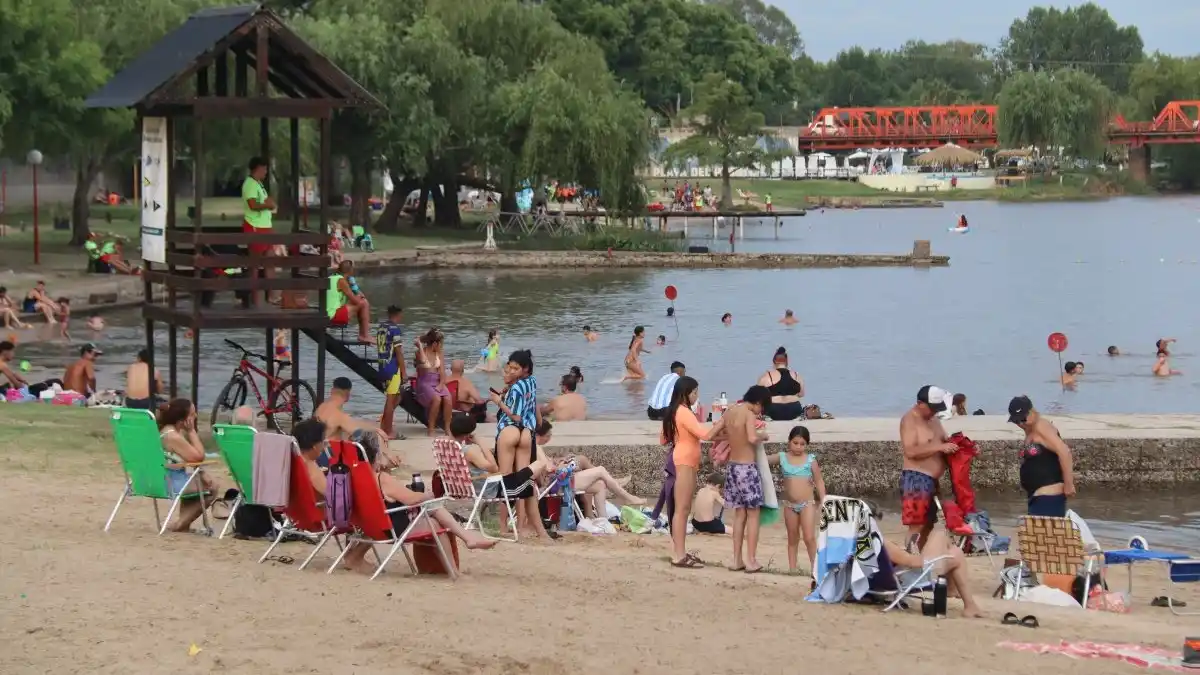 Desde Turismo Municipal aseguraron que hubo "buen nivel de ocupación y playas colmadas" el primer finde de enero