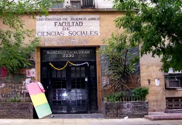 La Facultad de Ciencias Sociales de la UBA llamó a votar por Scioli