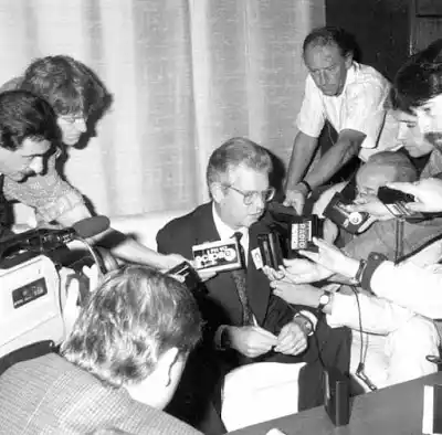 Tras su paso como comisionado de la dictadura, Mario Russak fue elegido intendente democráticamente en 1991.