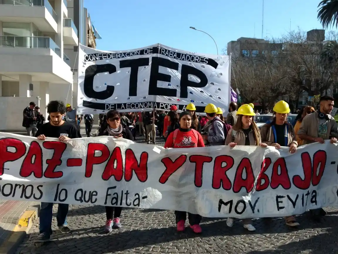 Movimientos sociales en Tandil se manifestaron por paz, pan y trabajo