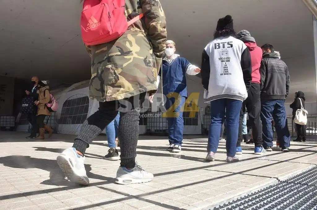 Otros 147 muertos y 5.889 nuevos contagios de coronavirus en Argentina