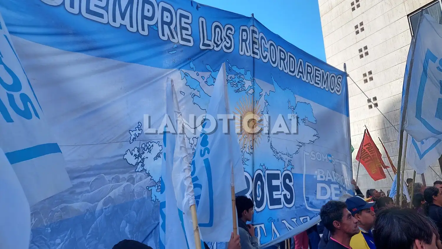 Acto en LP.