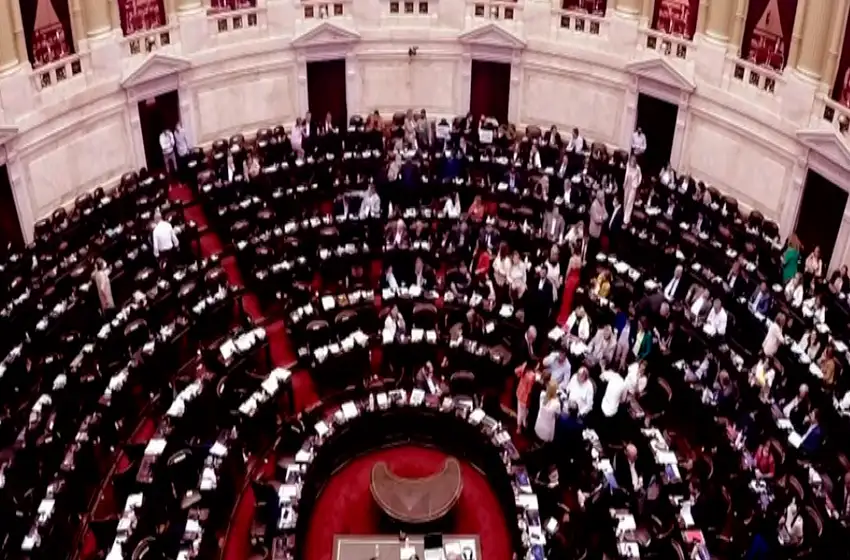 La Cámara de Diputados retoma la actividad tras acuerdo entre los bloques por las comisiones