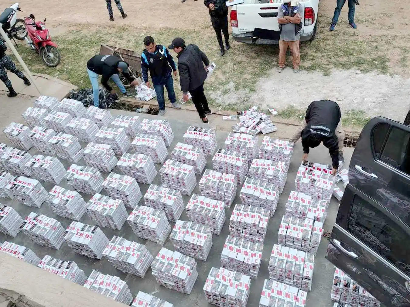 Dos hombres detenidos con un cargamento de 
cigarrillos valuado en más de 100 millones de pesos