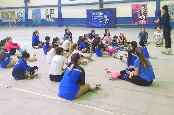 Positiva clínica para patinadoras