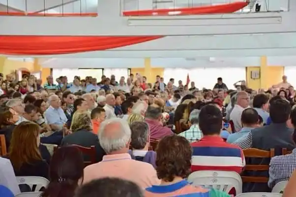 La UCR formalizó la orden de conformar un bloque propio