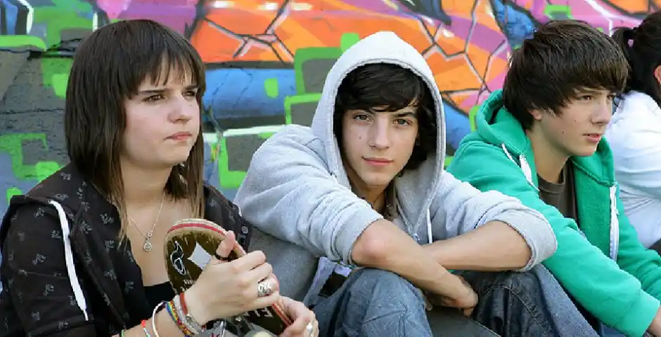 Unicef: Más del 50% de los jóvenes no termina el secundario