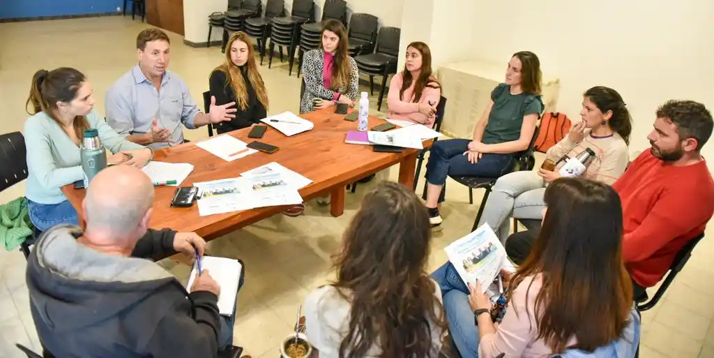 Martín Piaggio se reunió con su equipo de trabajo para abordar el consumo problemático de drogas