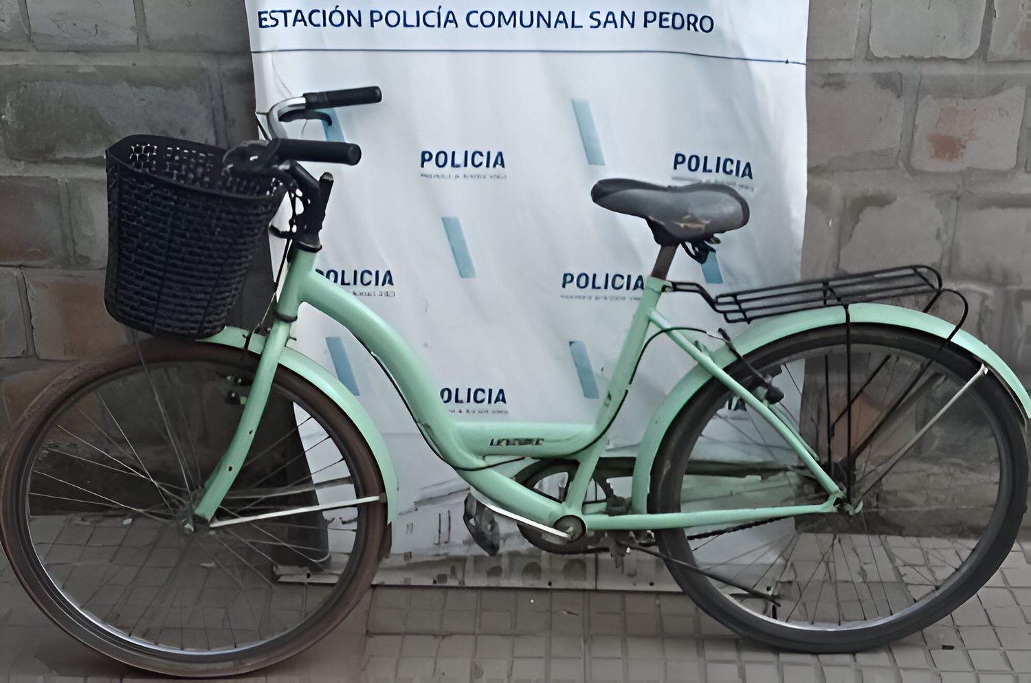 La bicicleta fuer restituida a su propietaria.
