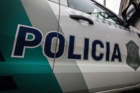 Allanamientos y detención de un sospechoso de tráfico de estupefacientes en Chascomús