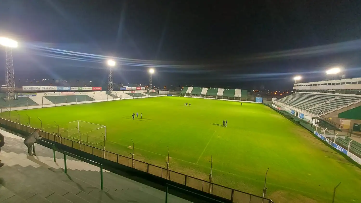 Una verdadera fiesta preparan en el estadio “Juan Pablo Francia”.