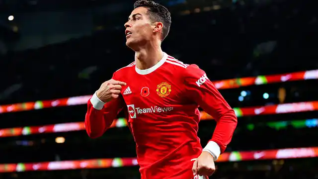 Cansado por no jugar, Cristiano Ronaldo le puso su fecha a su salida del Manchester United