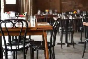 Cervecerías y locales gastronómicos piden ampliar horarios �Sporque  no pueden cubrir costos⬝