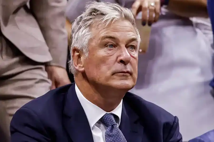 Nuevas pruebas muestran que Baldwin fue imprudente con el arma en rodaje de 'Rust'