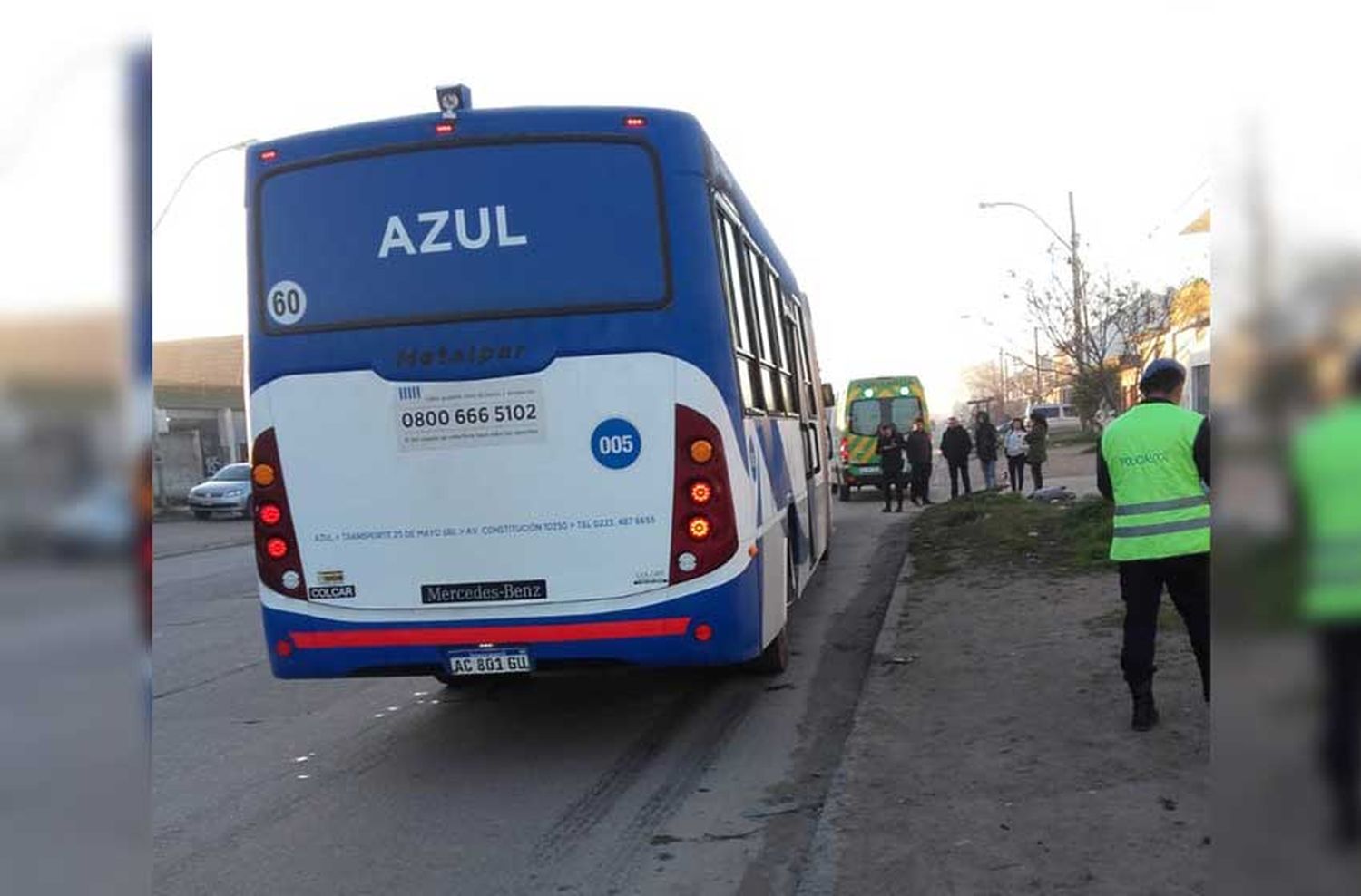 Circulaba en bicicleta y la atropelló un colectivo: está internada