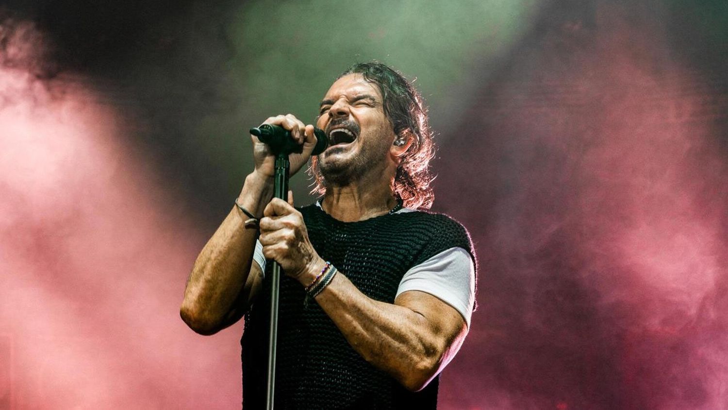 Esteban Medina le pondrá voz a los mejores clásicos de Ricardo Arjona