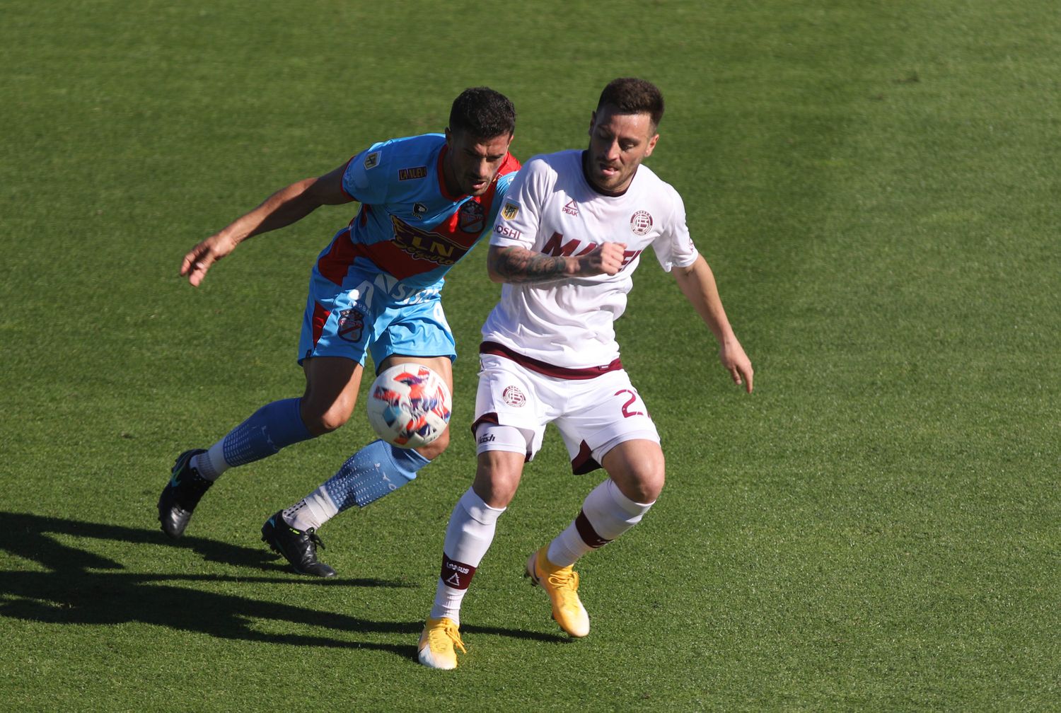 Arsenal volvió al triunfo y le dio otro golpe a Lanús