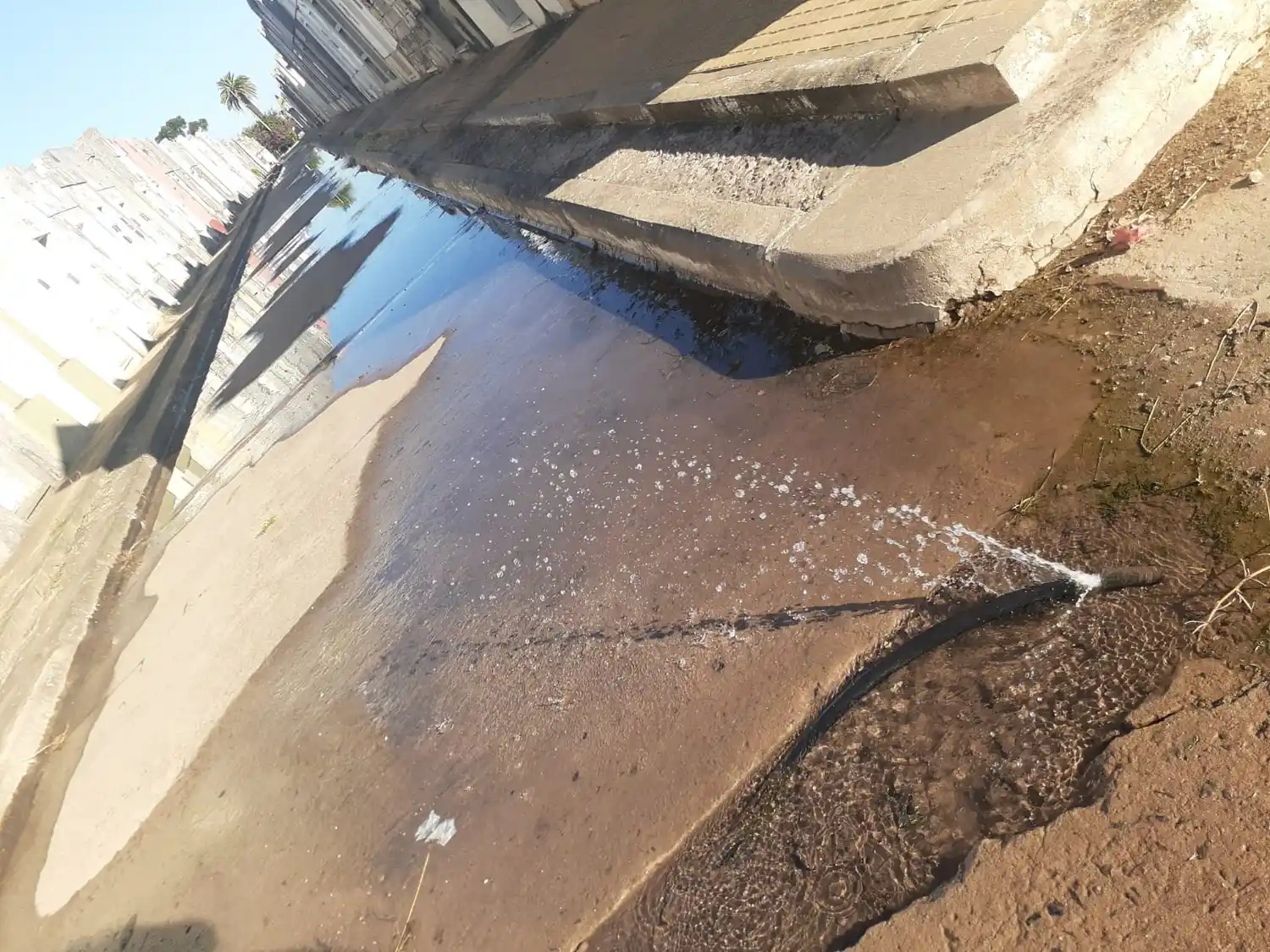 Pérdida de agua en el Cementerio: “Después no hay agua y se quejan”