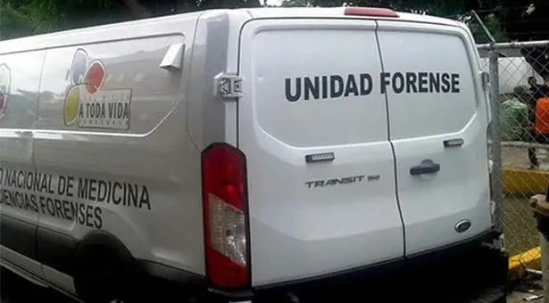 LA SACAN DE UNA PELUQUERIA: grupo armado mata a una mujer de varios tiros y dejan su cuerpo en una plaza en Táchira