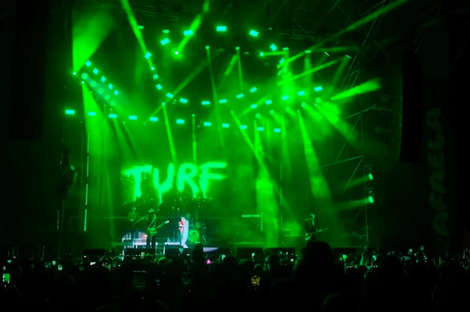 Turf hizo delirar a más de 30.000 personas en el Fan Fest de Rafaela. Foto:Radio Rafaela