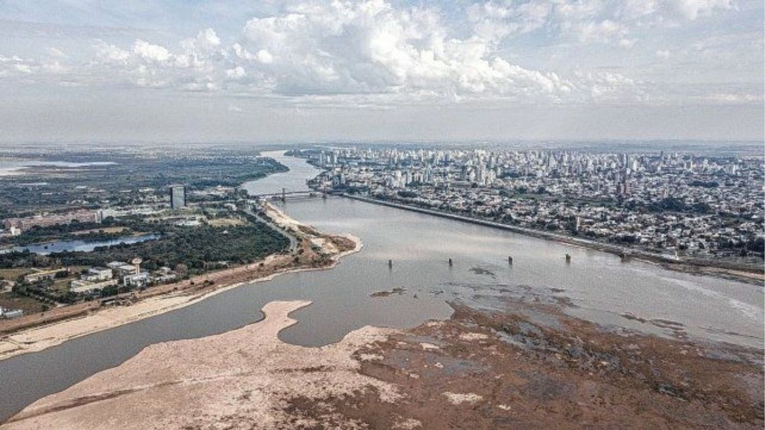 La bajante del Paraná: uno de los desastres climáticos más extremos del 2021