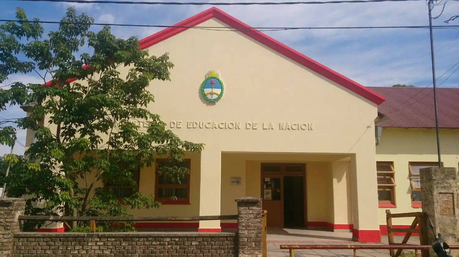 Se licita la refacción de una escuela primaria y el nuevo edificio de una secundaria en Victoria