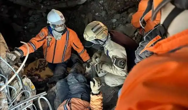 EL DESGARRADOR RELATO de rescatista venezolana que ayudó en Turquía