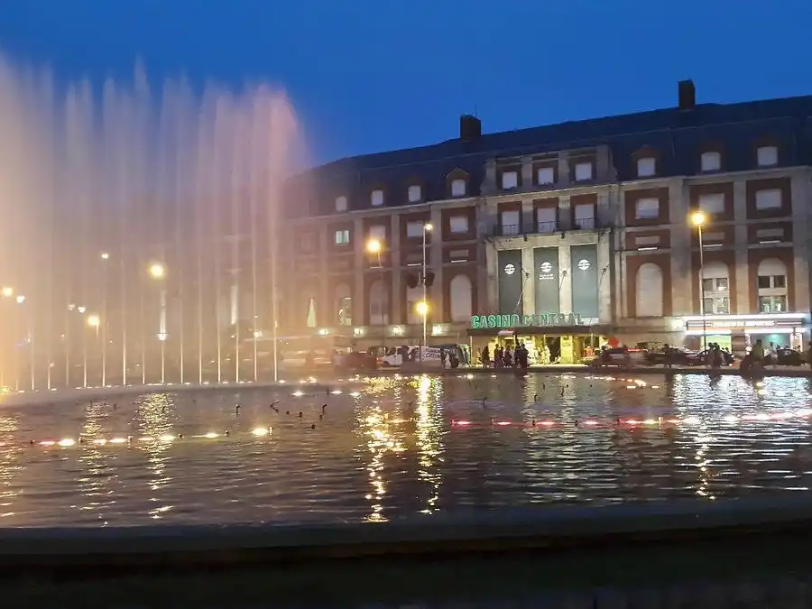 Denuncian abandono de fuentes ornamentales y proponen su recuperación en Mar del Plata