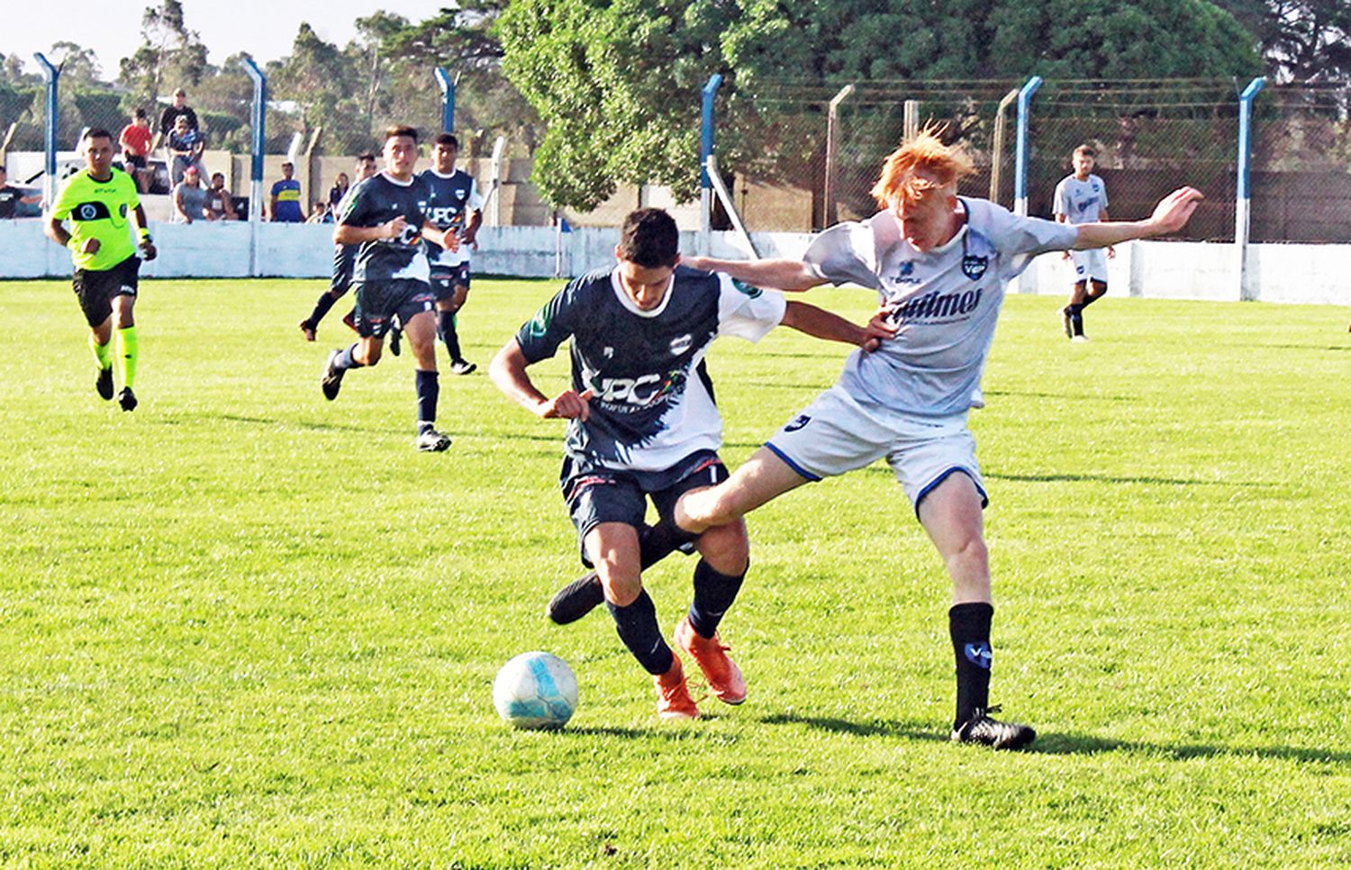 El León empató un partido no apto para cardíacos