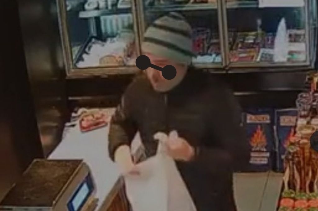 Video: un abogado “mechero” se robó un pedazo de lomo en un almacén de Nordelta